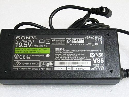 Incarcator laptop original Sony, 19.5V 4.7A, VGP-AC19V24 cu pin central